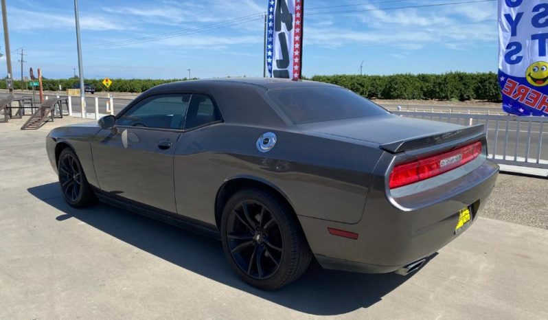 Dodge Charger 2019 RWD full